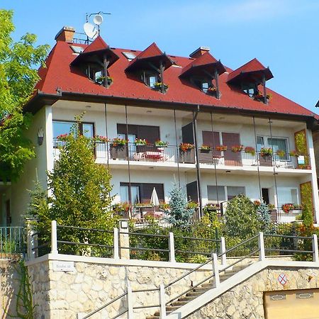 בודפשט Mohacsi Guesthouse מראה חיצוני תמונה